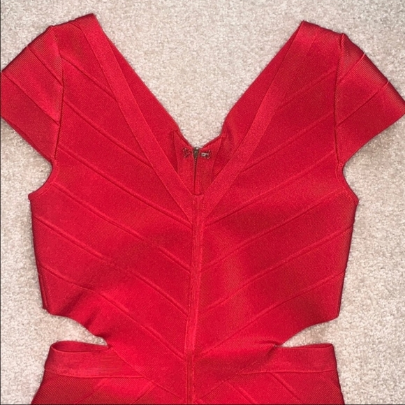 BNWT BEBE pinkish red cutout dress - Picture 4 of 10